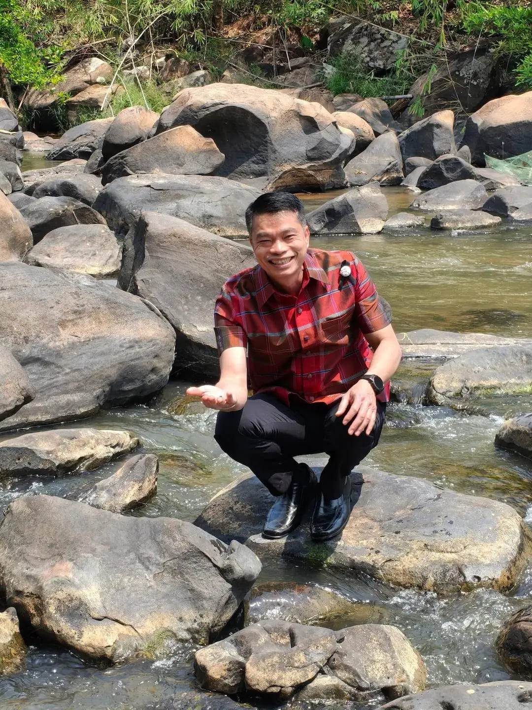 นายอำเภอด่านซ้ายพาเที่ยวแหล่งท่องเที่ยวแห่งใหม่ของอำเภอด่านซ้าย  จังหวัดเลย  